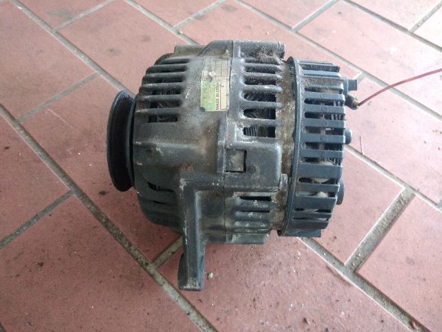 bontott RENAULT TWINGO I Generátor