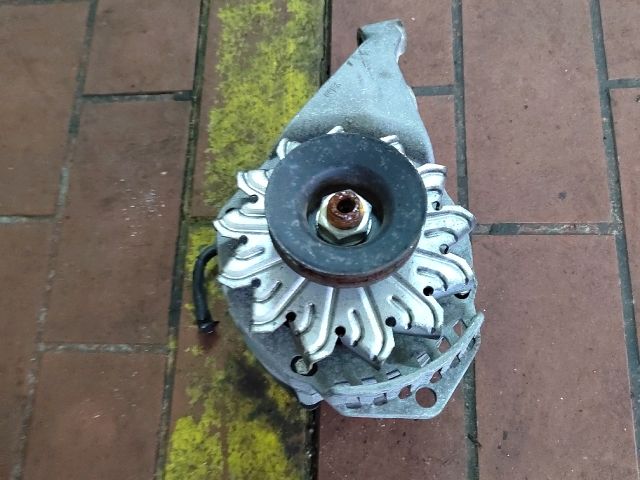 bontott RENAULT TWINGO I Generátor