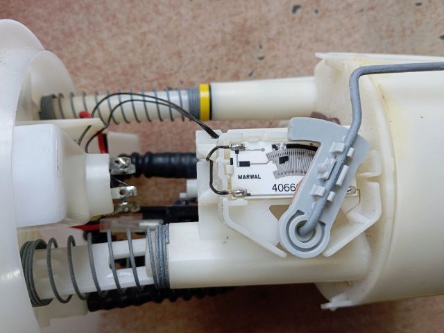 bontott RENAULT TWINGO I Üzemanyag Szivattyú