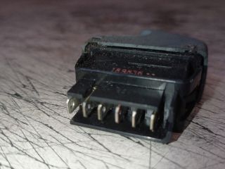 bontott RENAULT TWINGO I Ablakemelő Kapcsoló (Pozíciófüggetlen)