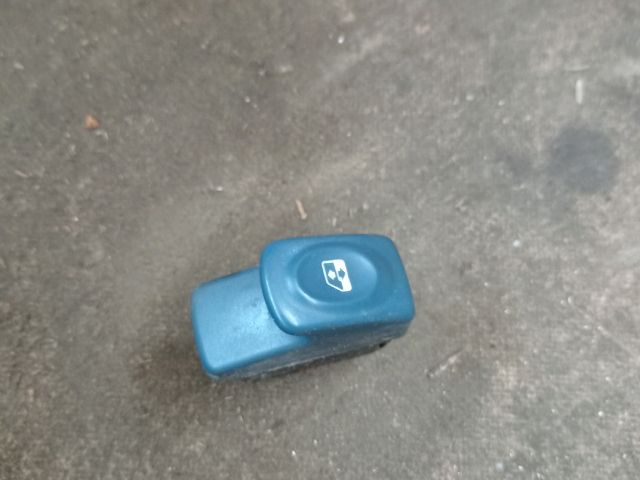 bontott RENAULT TWINGO I Ablakemelő Kapcsoló (Pozíciófüggetlen)