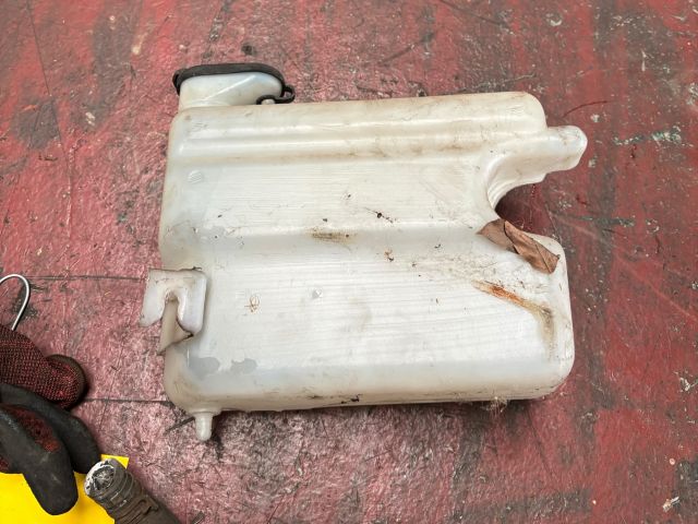 bontott RENAULT TWINGO I Ablakmosó Tartály