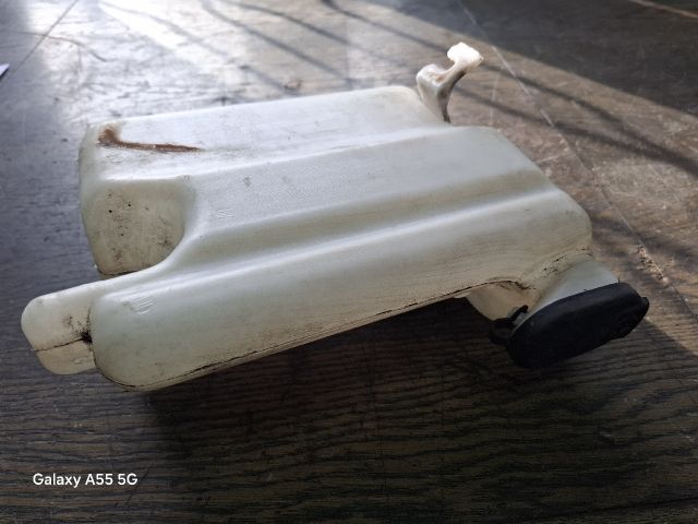 bontott RENAULT TWINGO I Ablakmosó Tartály