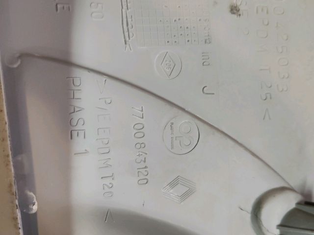 bontott RENAULT TWINGO I Alsó Műszerfal Burkolat