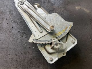 bontott RENAULT TWINGO I Bal első Ablakemelő Szerkezet (Elektromos)