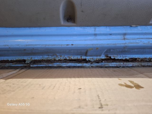 bontott RENAULT TWINGO I Bal első Ajtó (Részeivel)