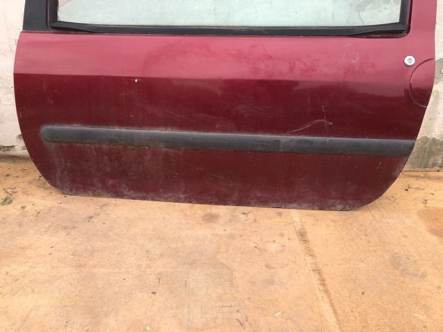 bontott RENAULT TWINGO I Bal első Ajtó (Üres lemez)