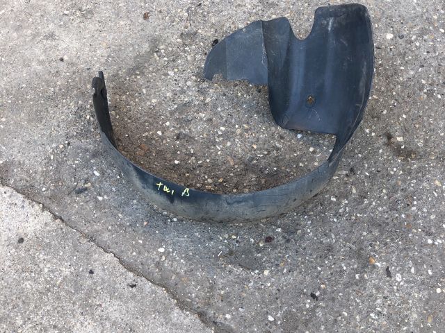 bontott RENAULT TWINGO I Bal első Dobbetét (Kerékjárati, Műanyag)