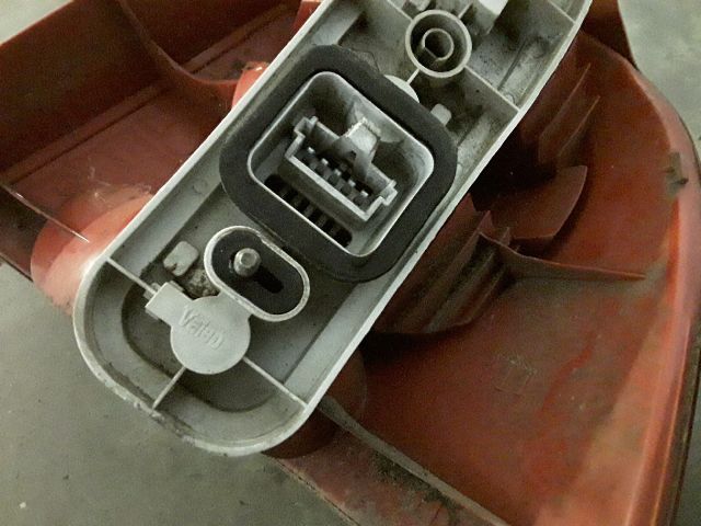 bontott RENAULT TWINGO I Bal Hátsó Lámpa