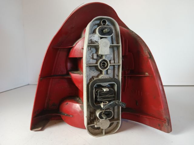 bontott RENAULT TWINGO I Bal Hátsó Lámpa