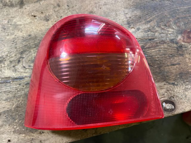 bontott RENAULT TWINGO I Bal Hátsó Lámpa