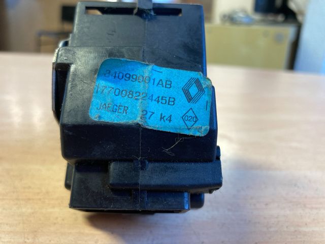 bontott RENAULT TWINGO I Bal Kormánykapcsoló Irányjelző