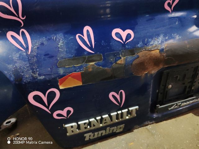 bontott RENAULT TWINGO I Csomagtérajtó (Részeivel)