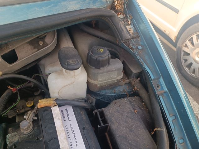 bontott RENAULT TWINGO I Csomagtérajtó (Üres lemez)