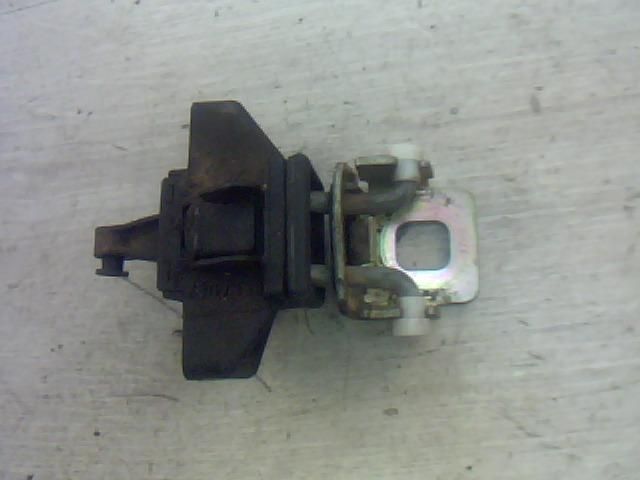 bontott RENAULT TWINGO I Csomagtérajtó Zárszerkezet