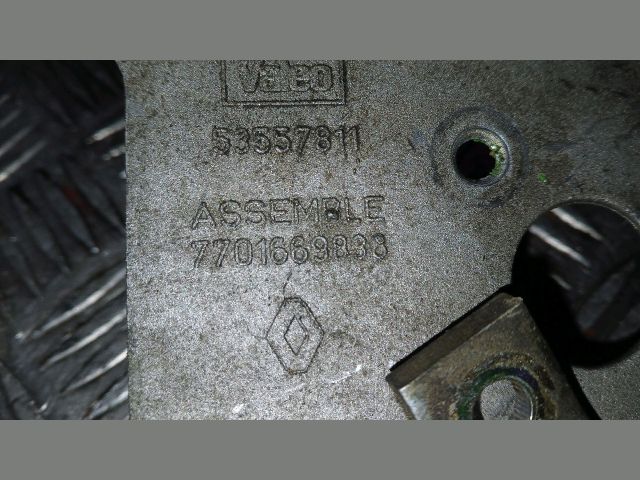 bontott RENAULT TWINGO I Első Ablaktörlő Szerkezet