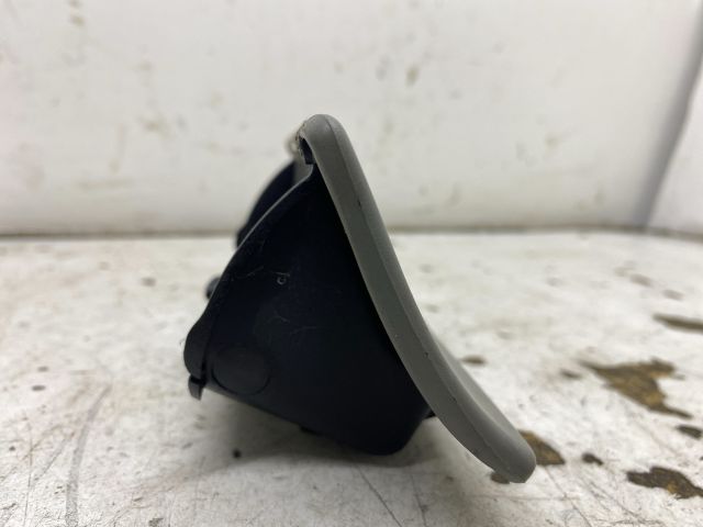 bontott RENAULT TWINGO I Első Hamutartó