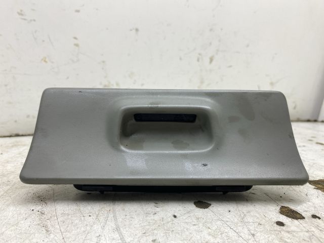 bontott RENAULT TWINGO I Első Hamutartó