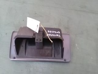 bontott RENAULT TWINGO I Első Hamutartó