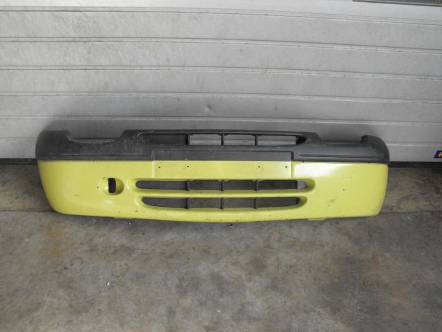 bontott RENAULT TWINGO I Első Lökhárító (Üresen)