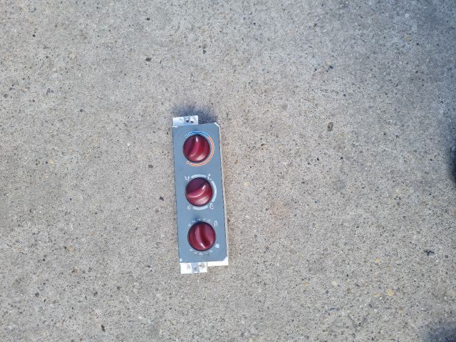 bontott RENAULT TWINGO I Fűtéskapcsoló (Nem klímás)