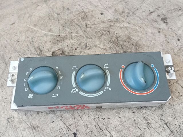 bontott RENAULT TWINGO I Fűtéskapcsoló (Nem klímás)