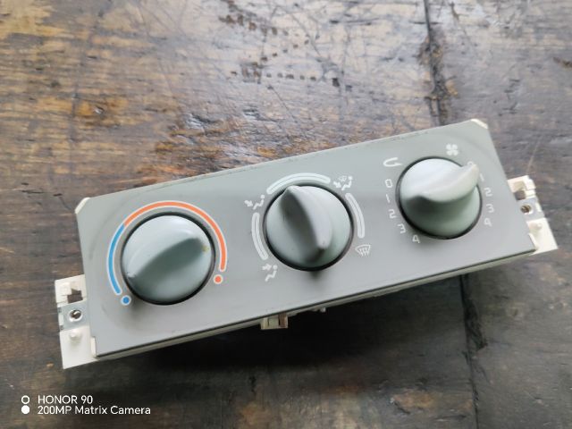 bontott RENAULT TWINGO I Fűtéskapcsoló (Nem klímás)