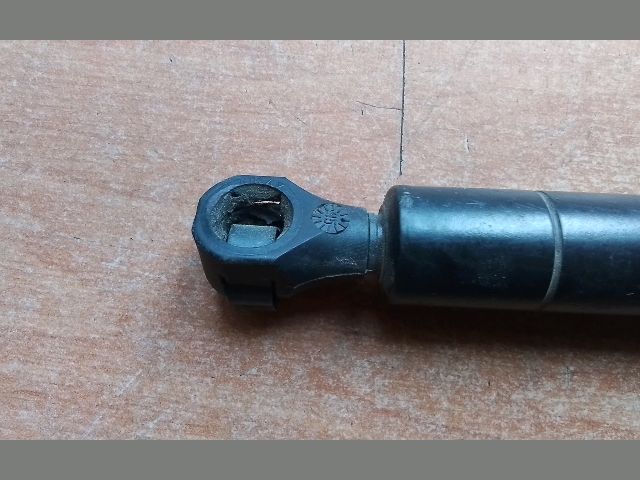 bontott RENAULT TWINGO I Gázrugós Kitámasztó Teleszkóp Csomagtérajtó (Pozíciófüggetlen)