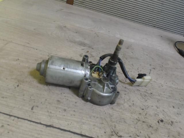 bontott RENAULT TWINGO I Hátsó Ablaktörlő Motor