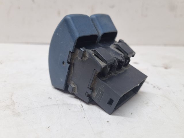 bontott RENAULT TWINGO I Hátsó Ködzárófény Kapcsoló