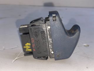 bontott RENAULT TWINGO I Jobb első Ablakemelő Kapcsoló