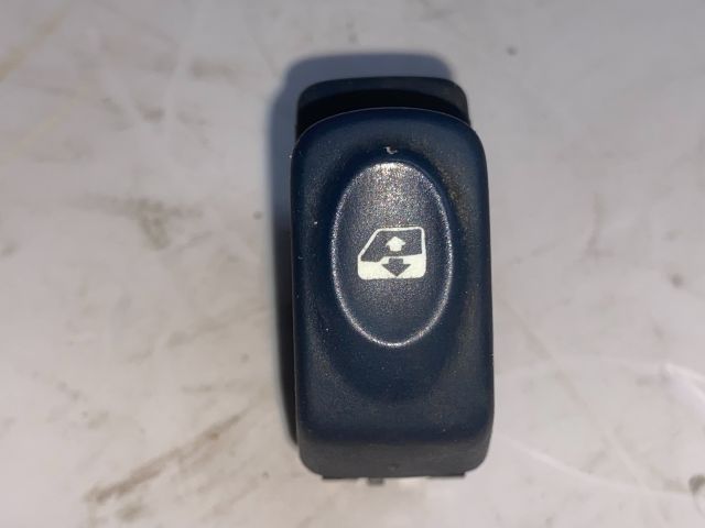 bontott RENAULT TWINGO I Jobb első Ablakemelő Kapcsoló