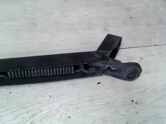 bontott RENAULT TWINGO I Jobb első Ablaktörlő Kar