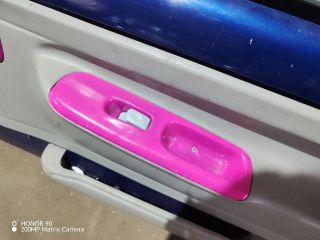 bontott RENAULT TWINGO I Jobb első Ajtó (Részeivel)