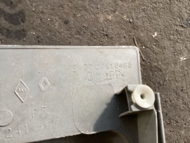 bontott RENAULT TWINGO I Jobb első Belső Küszöb Burkolat