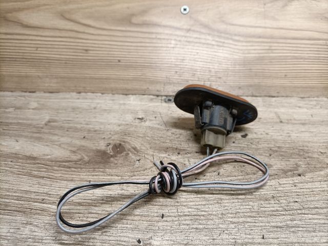 bontott RENAULT TWINGO I Jobb első Sárvédő Irányjelző