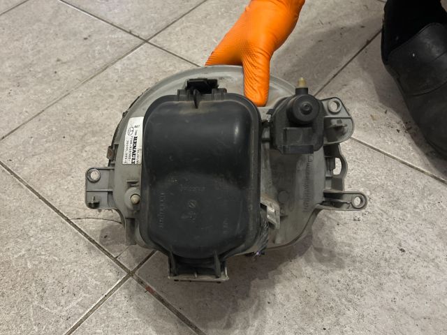 bontott RENAULT TWINGO I Jobb Fényszóró