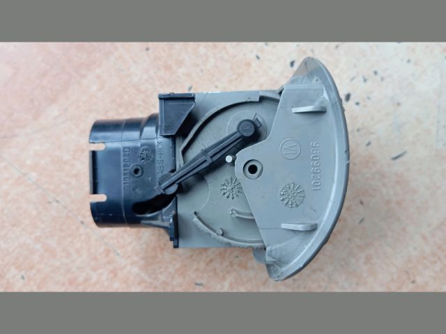 bontott RENAULT TWINGO I Jobb Szellőző