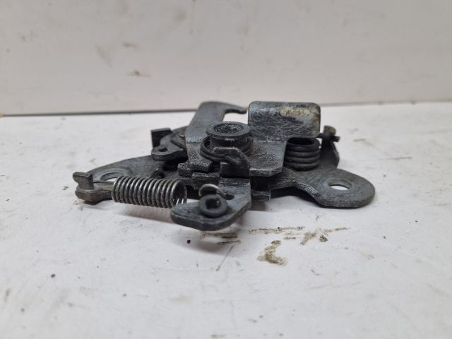 bontott RENAULT TWINGO I Motorháztető Zárszerkezet