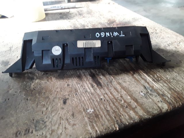 bontott RENAULT TWINGO I Multifunkciós Kijelző