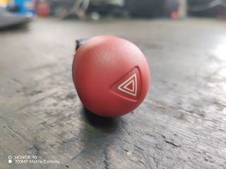 bontott RENAULT TWINGO I Vészvillogó Kapcsoló