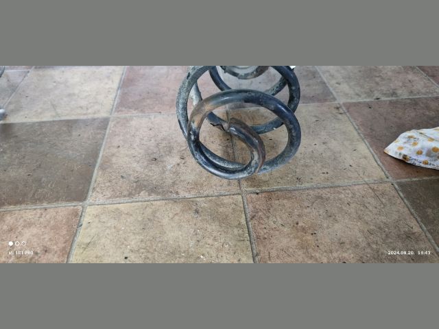 bontott RENAULT TWINGO II Hátsó Rugó