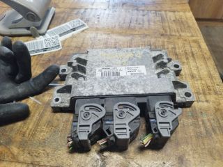 bontott RENAULT TWINGO II Motorvezérlő