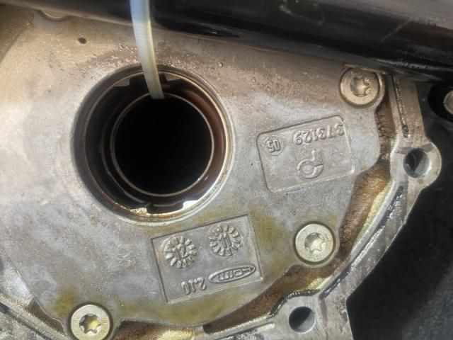 bontott RENAULT TWINGO II Olajszivattyú