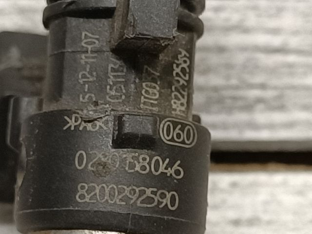 bontott RENAULT TWINGO II Porlasztó (1 db)