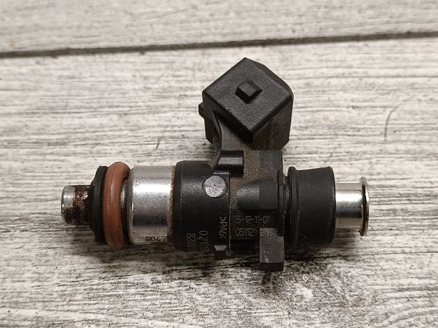 bontott RENAULT TWINGO II Porlasztó (1 db)