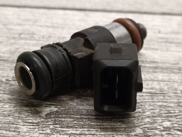 bontott RENAULT TWINGO II Porlasztó (1 db)