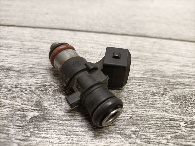 bontott RENAULT TWINGO II Porlasztó (1 db)