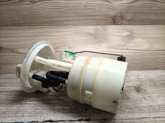 bontott RENAULT TWINGO II Üzemanyag Szivattyú