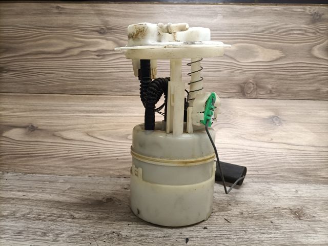 bontott RENAULT TWINGO II Üzemanyag Szivattyú